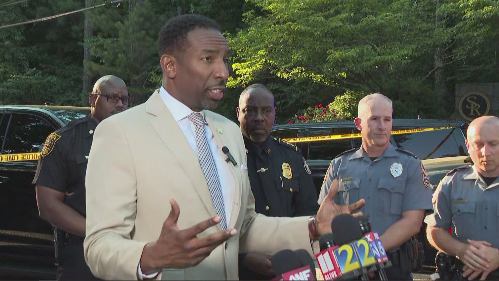 Atlanta Mayor Law Enforcement Share Details On Gwinnett Transit Bus