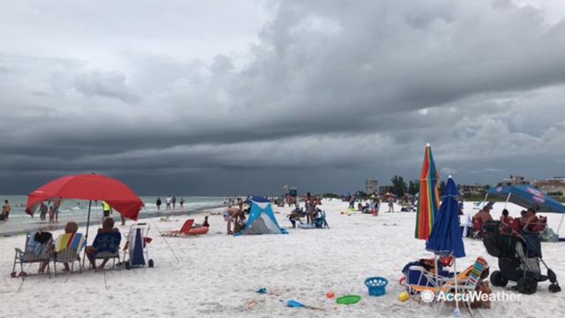 Lightning safety on the beach | 11alive.com