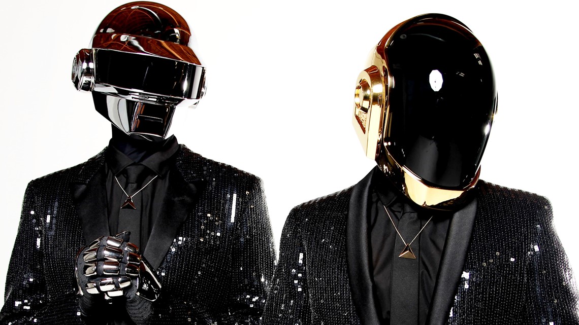 Daft Punk Announces Breakup After 28 Years - The New York Times