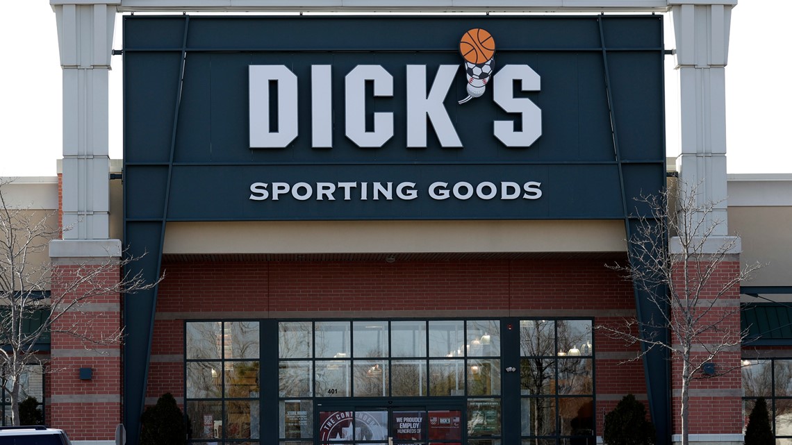 Dick's Sporting Goods to close 440 gun and hunting departments