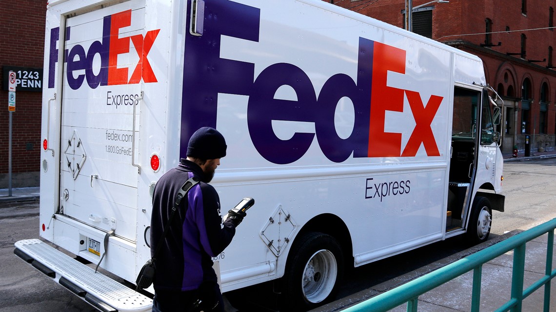 fedex-plans-to-deliver-7-days-a-week-to-satisfy-online-shoppers