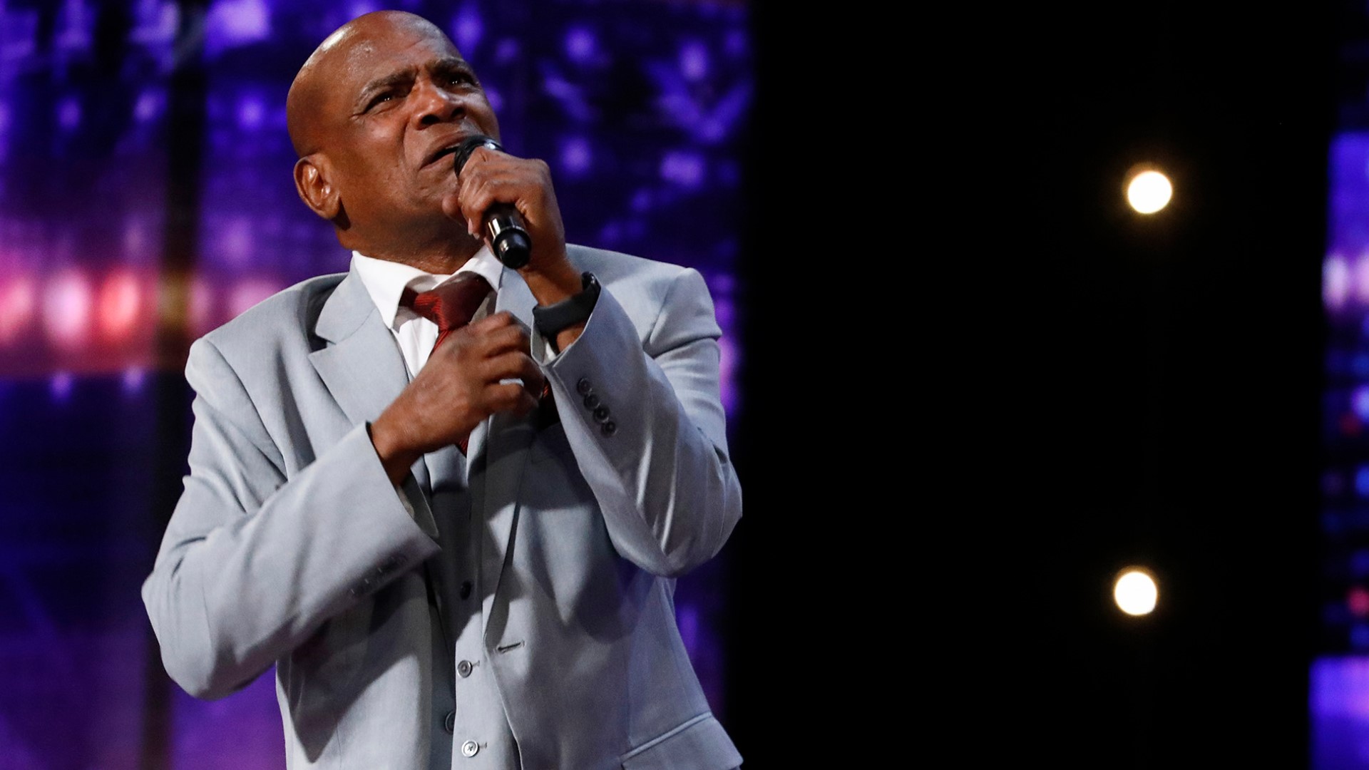 Archie Williams performs stunning 'America's Got Talent' audition ...