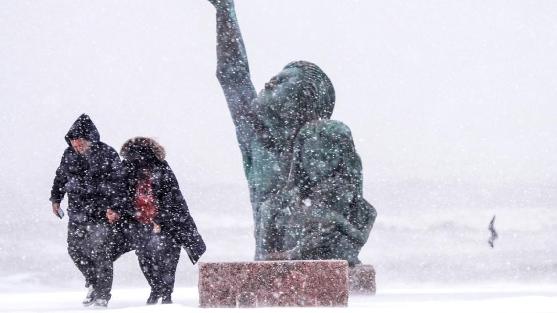 Winter storm dumps snow, ice onto southern US states | 11alive.com