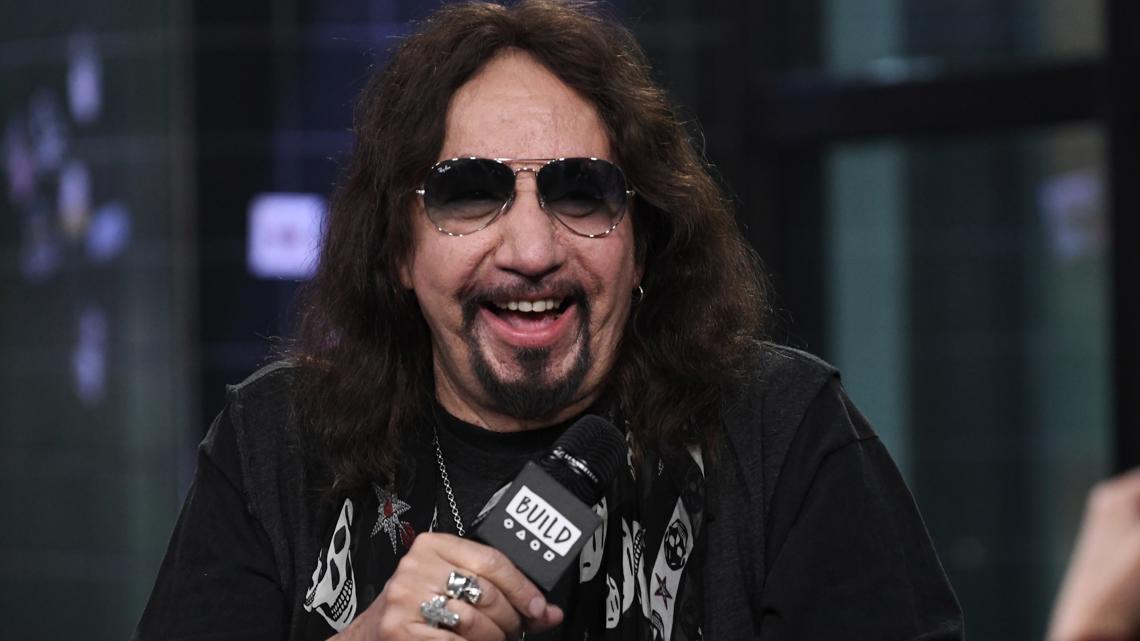 KISS founding member, lead guitarist Ace Frehley has died