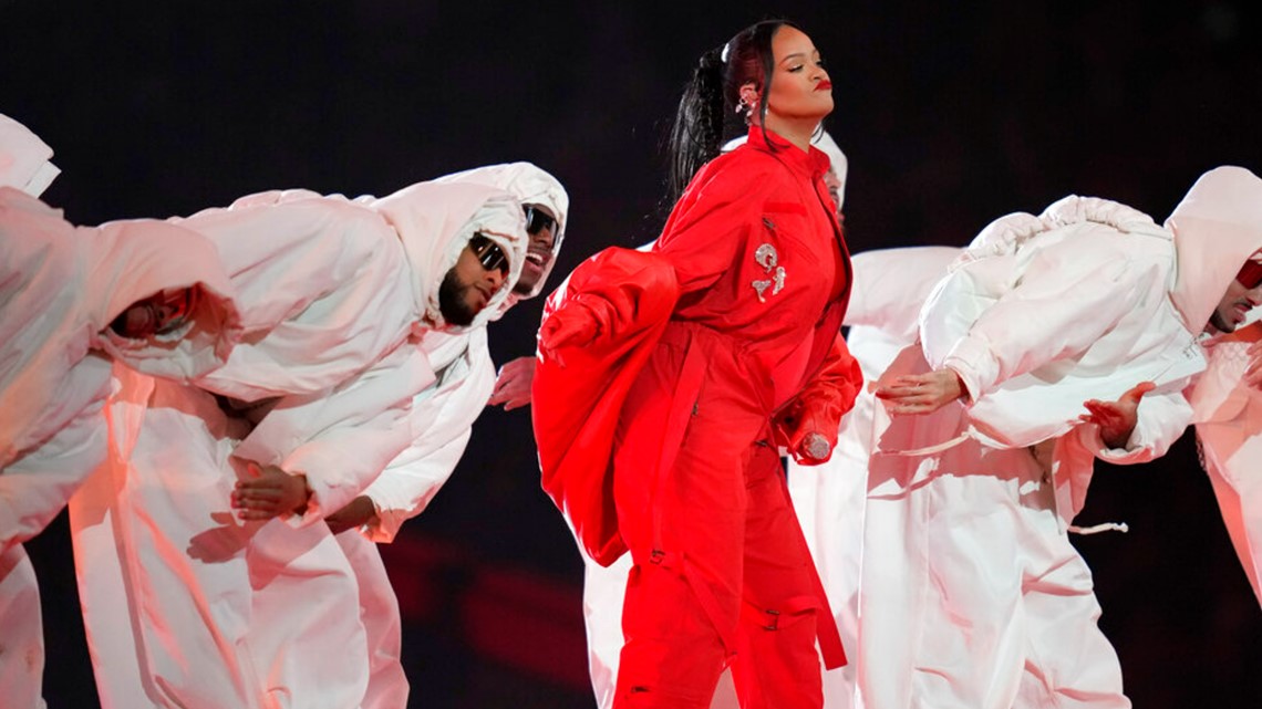 Rewatch Rihanna's Super Bowl Halftime Show Here - CNET