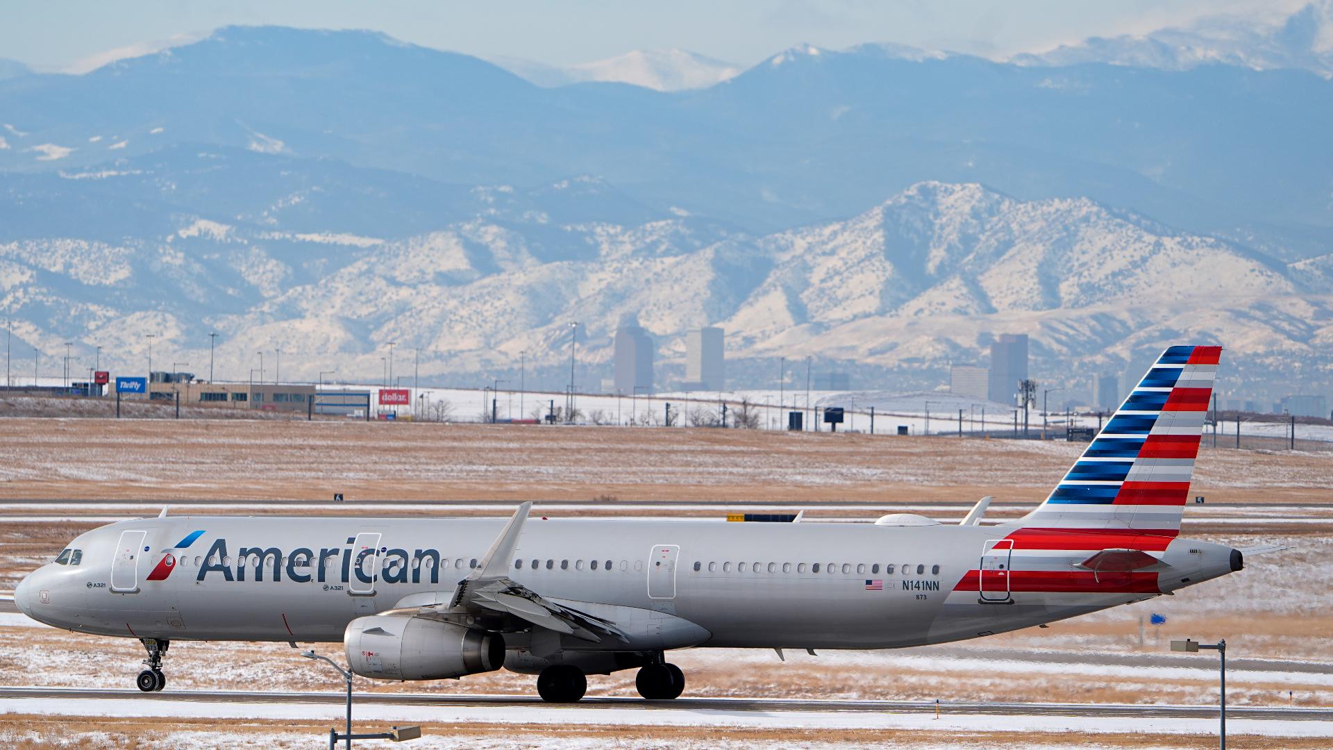 American Airlines' new boarding technology shames line cutters
