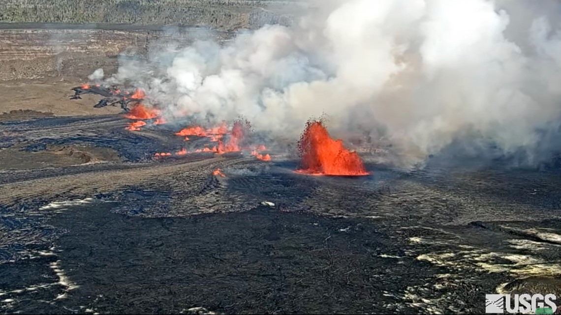 Hawaiis Second Largest Volcano Erupts Again 6080