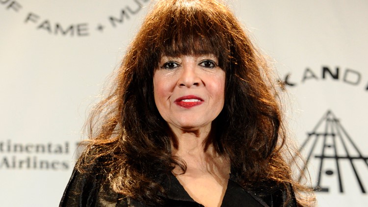 ‘60s icon Ronnie Spector, who sang ‘Be My Baby,’ dies at 78