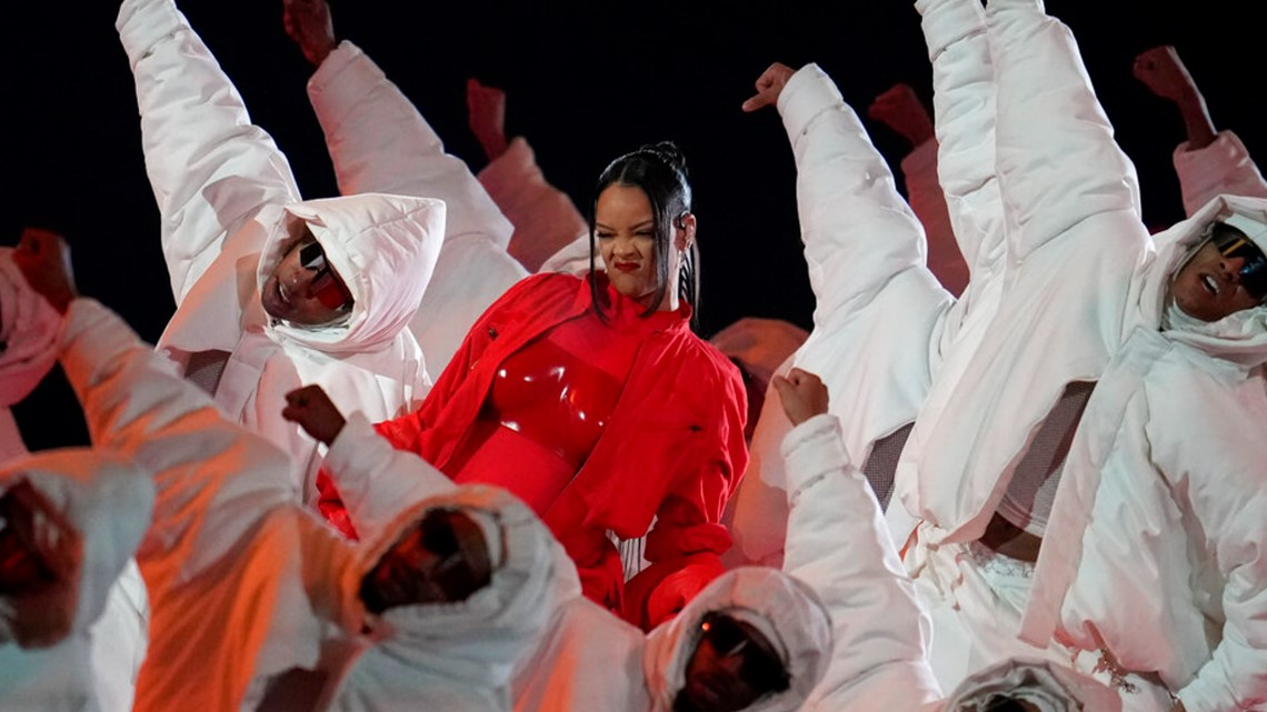 Rewatch Rihanna's Super Bowl Halftime Show Here - CNET