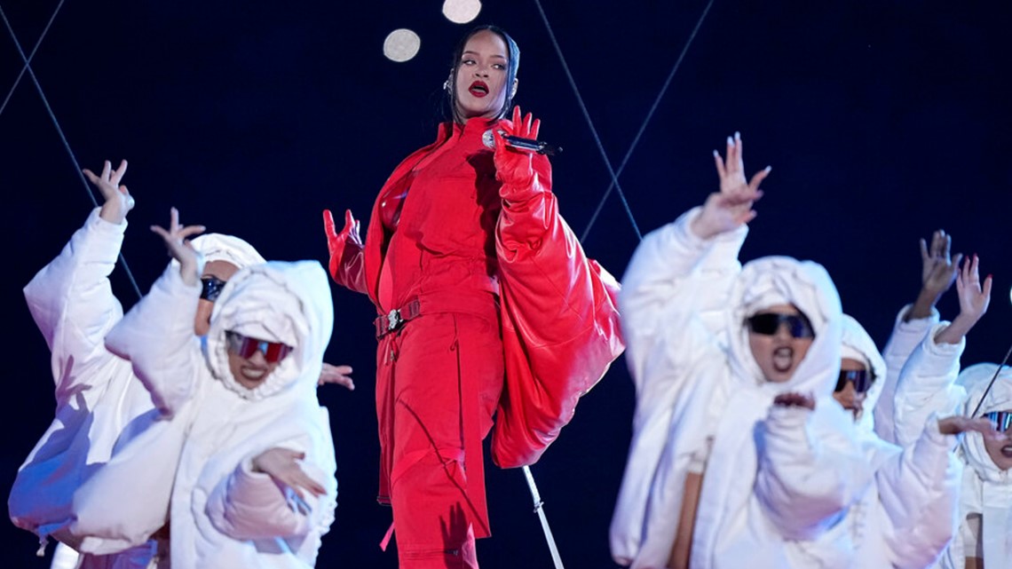 Rewatch Rihanna's Super Bowl Halftime Show Here - CNET