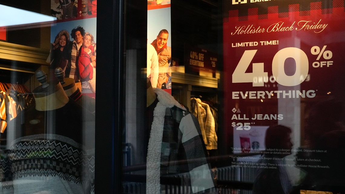 Inflation weighs down on Black Friday shoppers