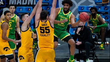 March Madness upsets tracker: No. 7 Oregon upsets No. 2 Iowa