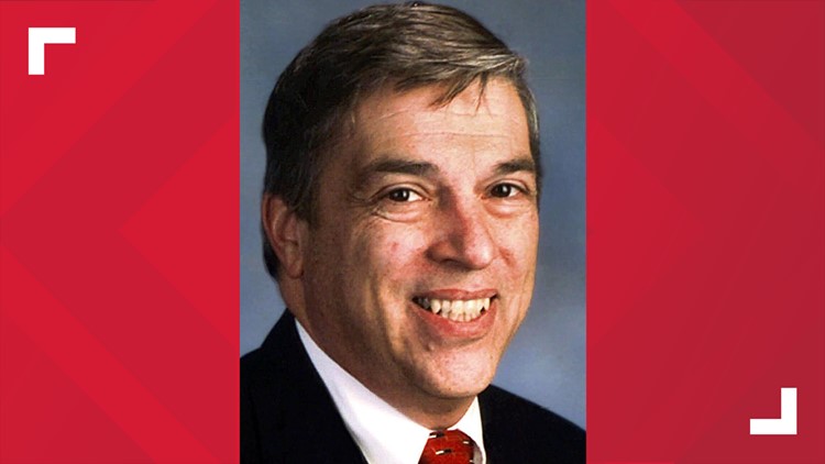 Robert Hanssen, FBI agent exposed as spy for Russia, found dead in prison cell