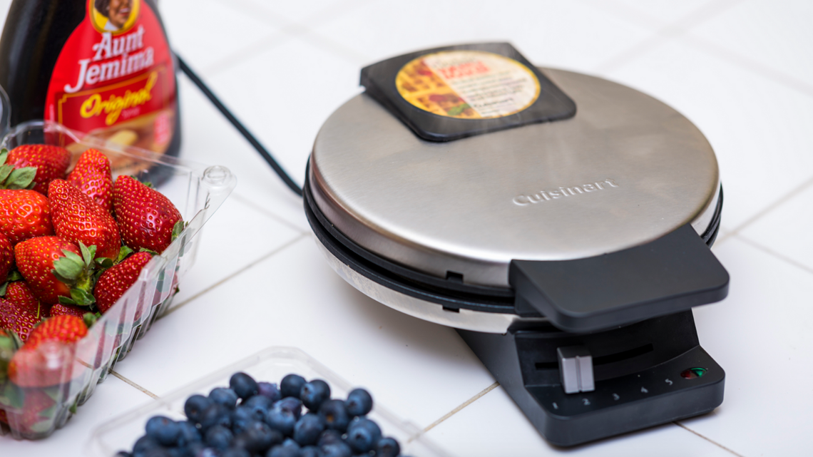 Cuisinart WMR-CA Round Classic Waffle Maker 