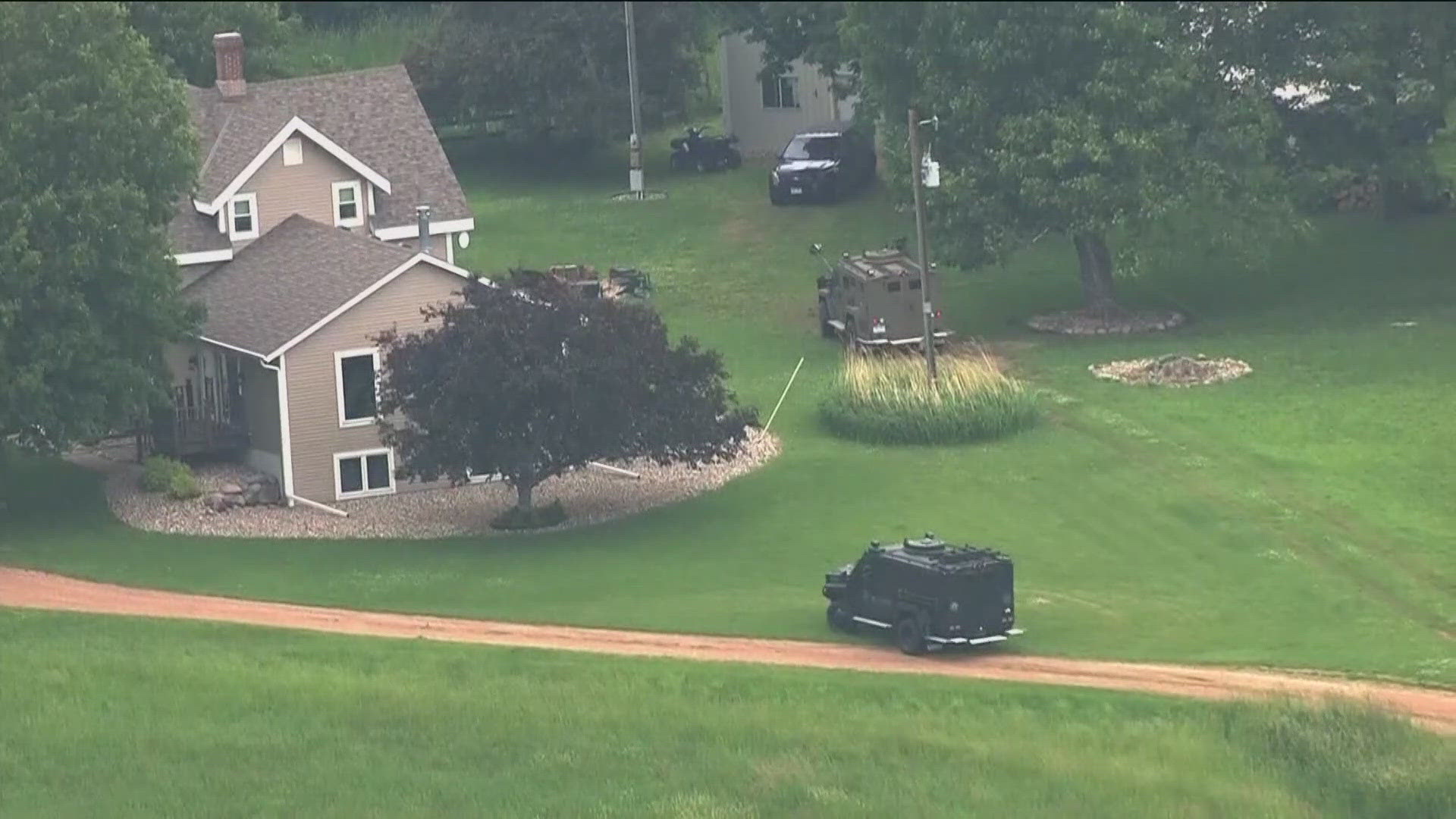 Manhunt continues for suspected gunman in shooting of 2 MN lawmakers ...