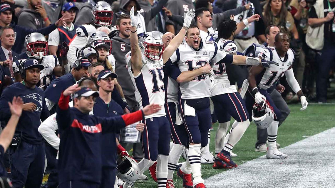 Tom Brady's Dance Moves Need to Be Seen - Watch Video!: Photo 3394343, Gisele Bundchen, Julian Edelman, Rob Gronkowski, Sports, Tom Brady Photos