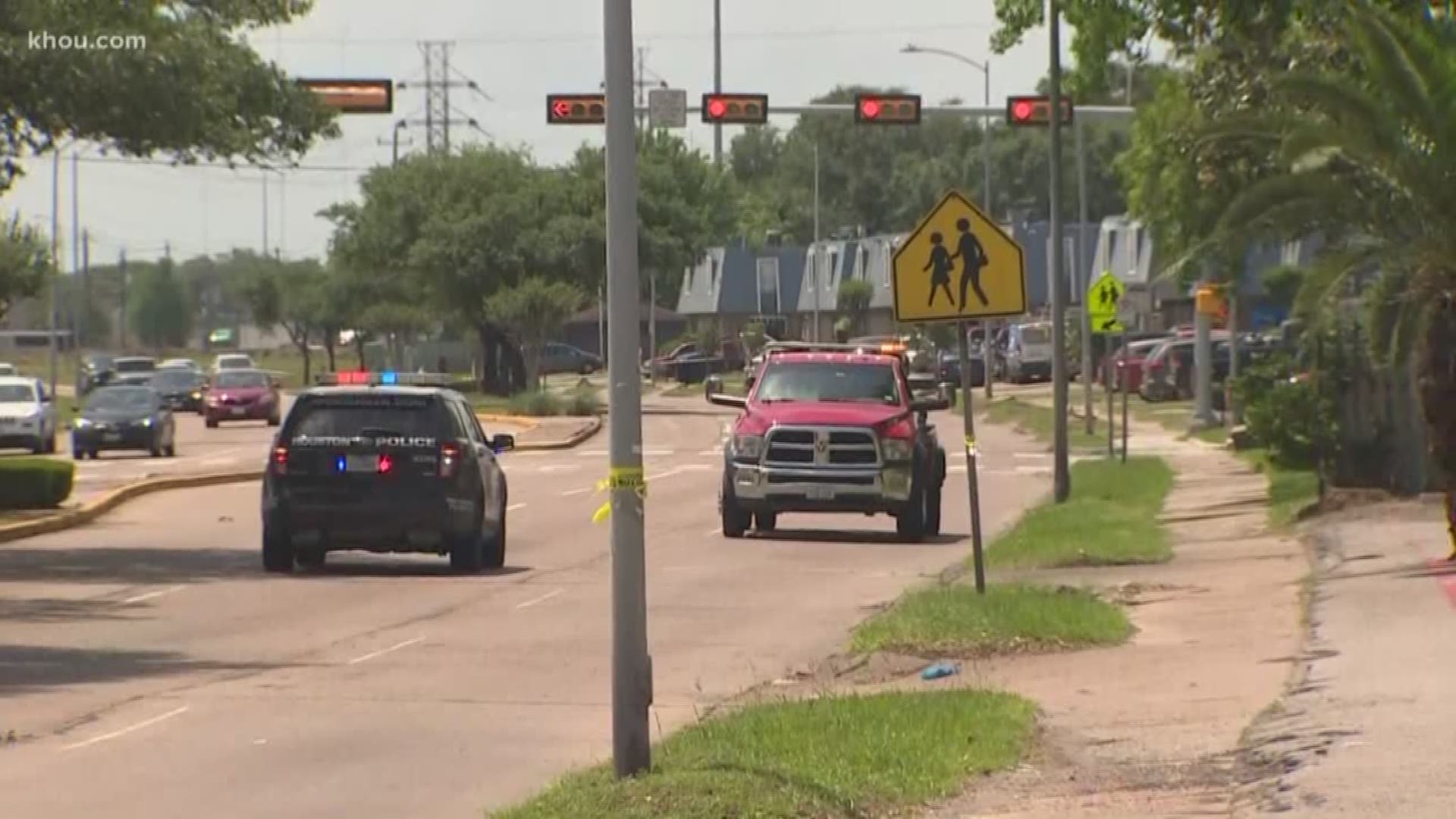 Man dead after trying to stop tow truck driver from taking his car