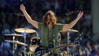 Condolences pour in for late Seattle rocker Chris Cornell