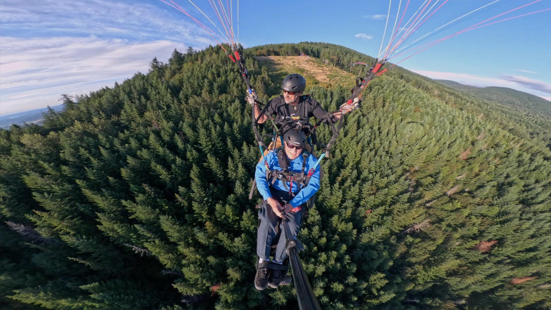 Centenarian Jerry Burner celebrates his birthday high above Issaquah. #k5evening