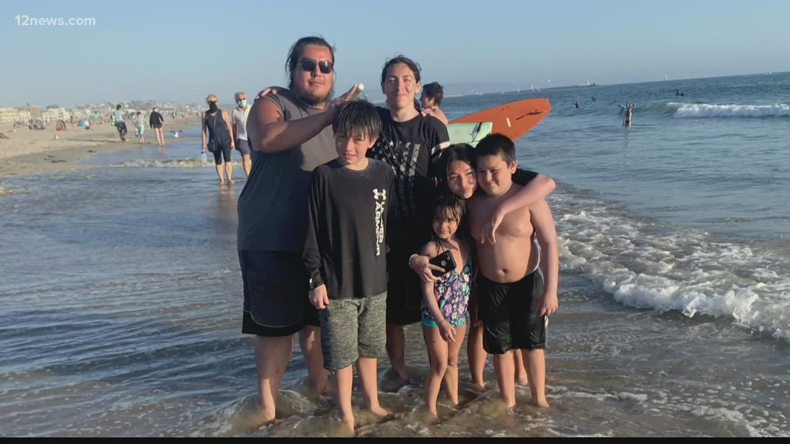 26-year-old Glendale man and 6 siblings facing foreclosure - Vimarsana News