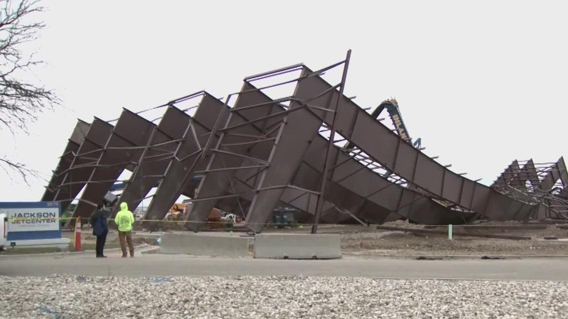 3 dead, 9 injured after hangar collapse near Boise Airport - Vimarsana News