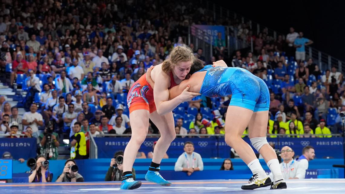 Amit Elor youngest U.S. wrestler ever to win Olympic gold