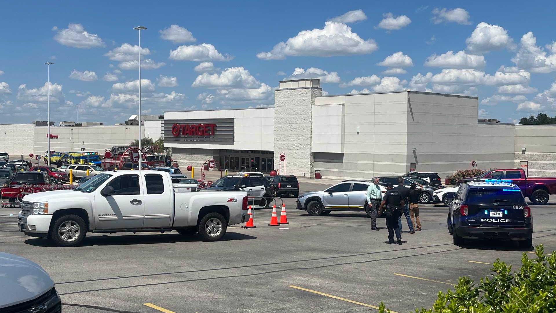3 Dead, Suspect In Custody: The Latest On The Austin Target Shooting - egu7cvc