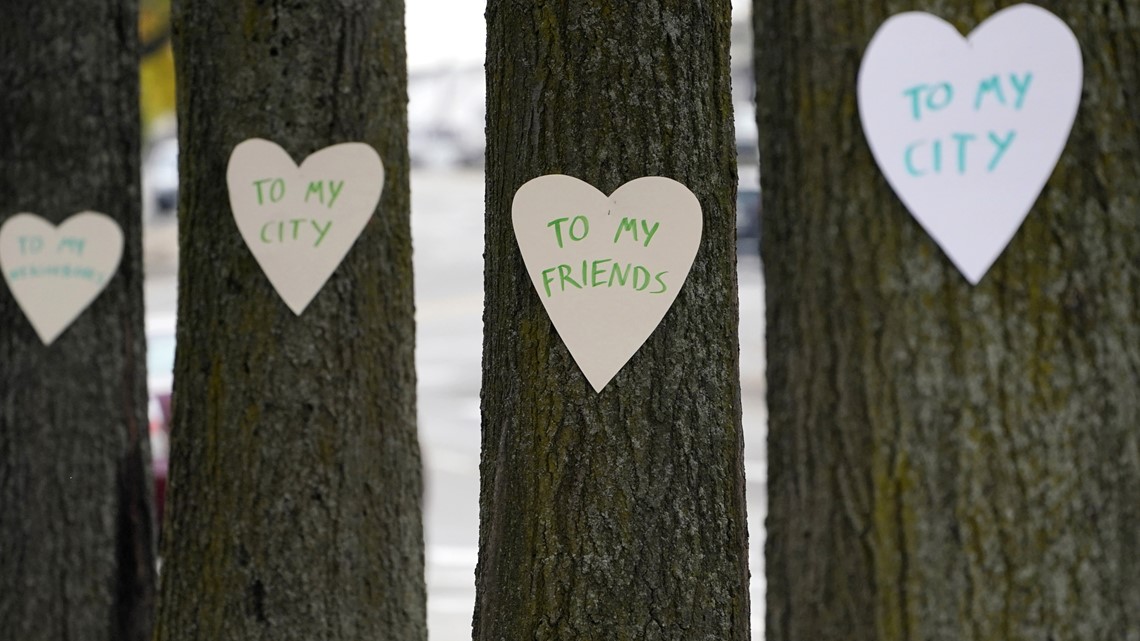 Maine shooting victims' names begin to be identified - Vimarsana News