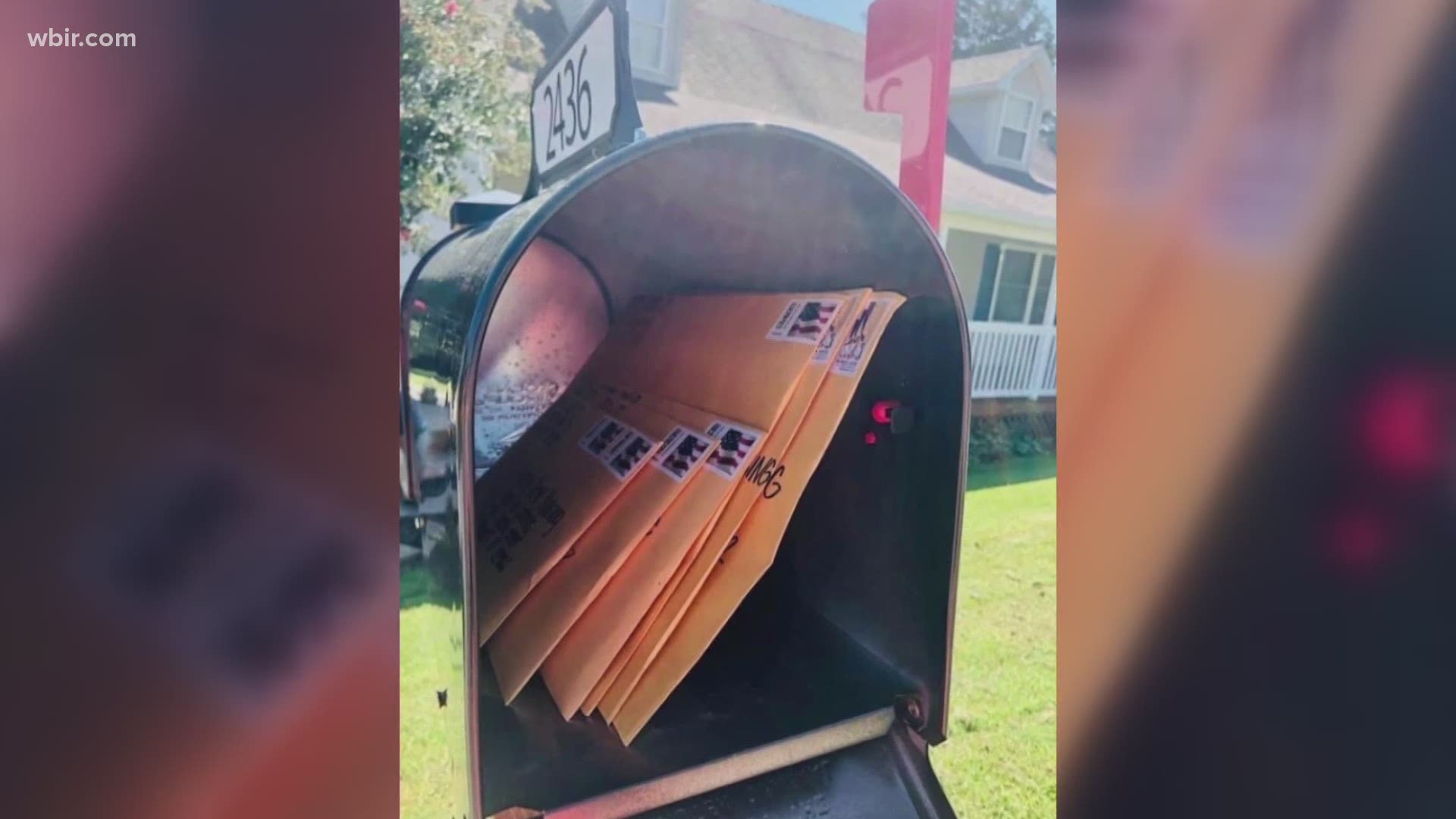Knoxville woman writes more than 850 letters to send smiles to others