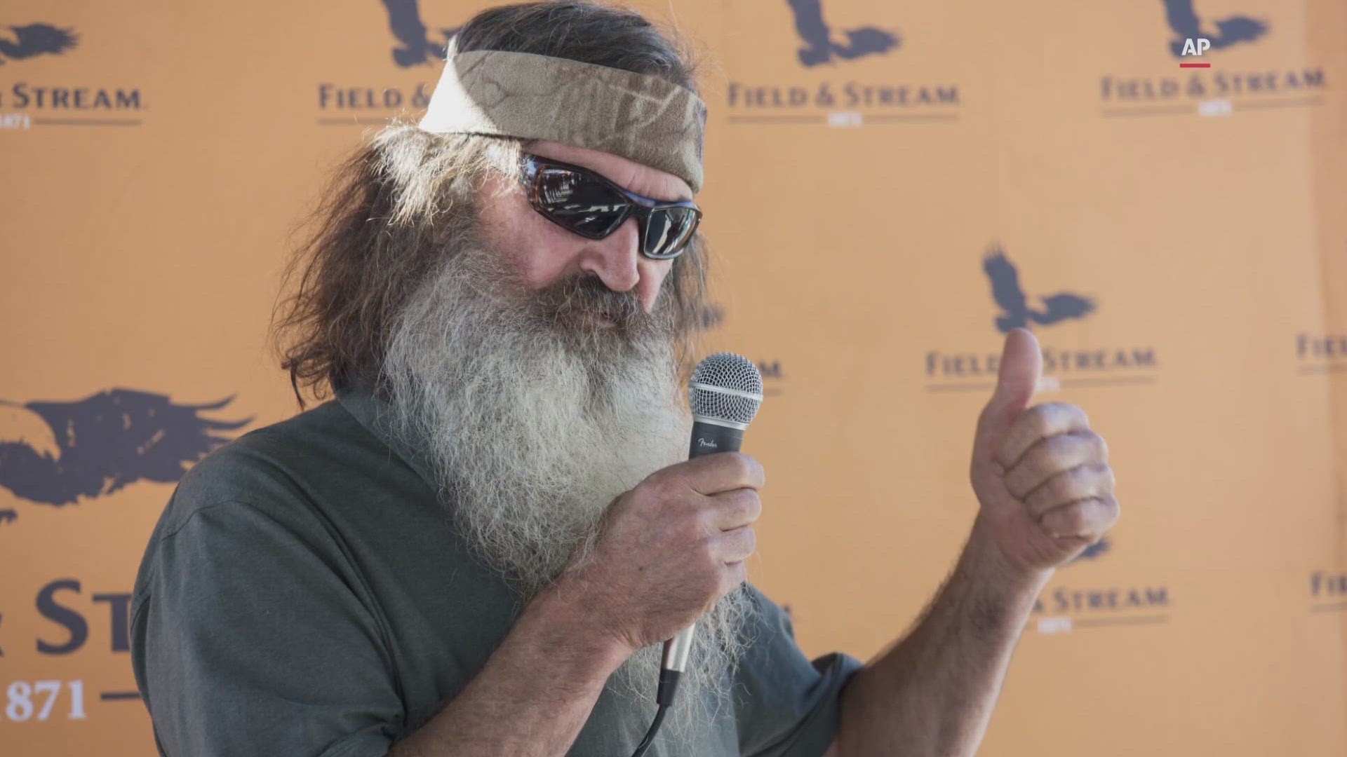 His daughter-in-law Korie Robertson announced his death on Facebook, months after the family announced he was diagnosed with Alzheimer's disease.