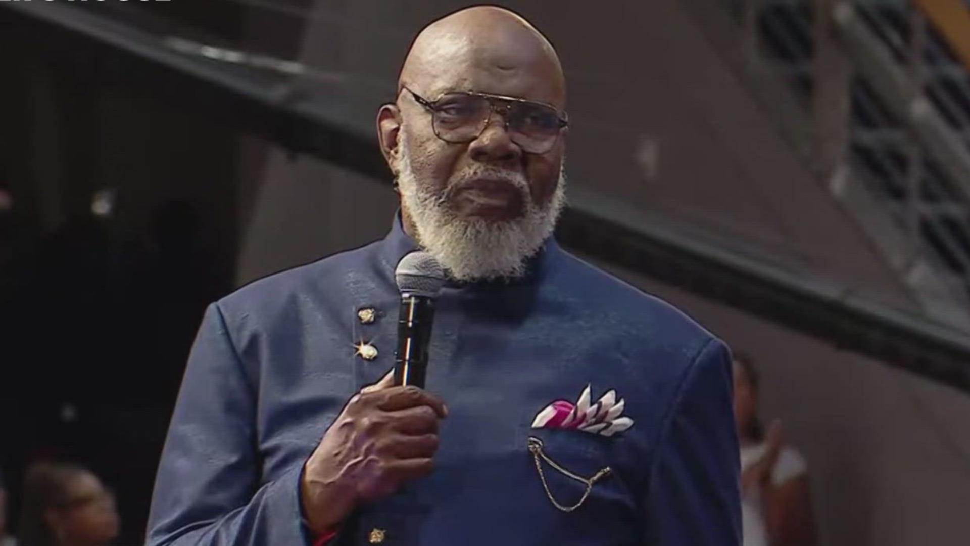 T.D. Jakes announced who the next senior pastors of the Dallas megachurch will be in a Sunday service.