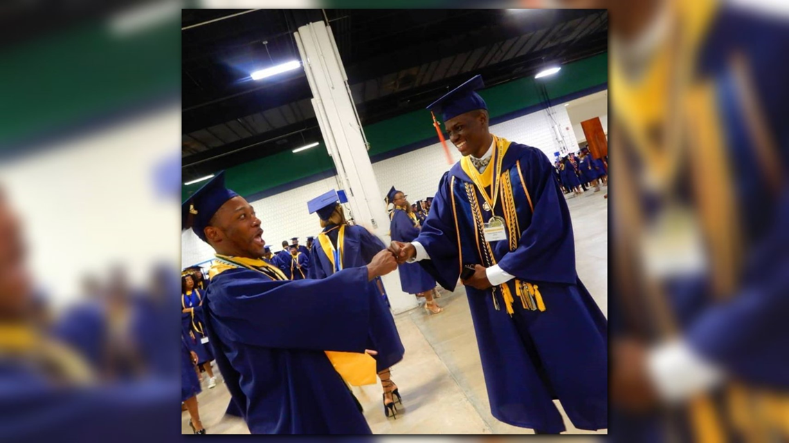 THIS is How You Walk Across a Stage at Graduation! | 11alive.com