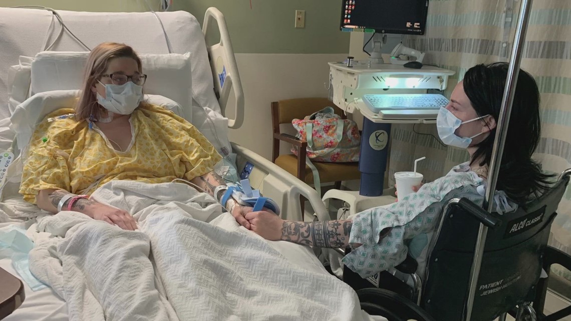 Indiana woman donates kidney to someone she's never met - Vimarsana News