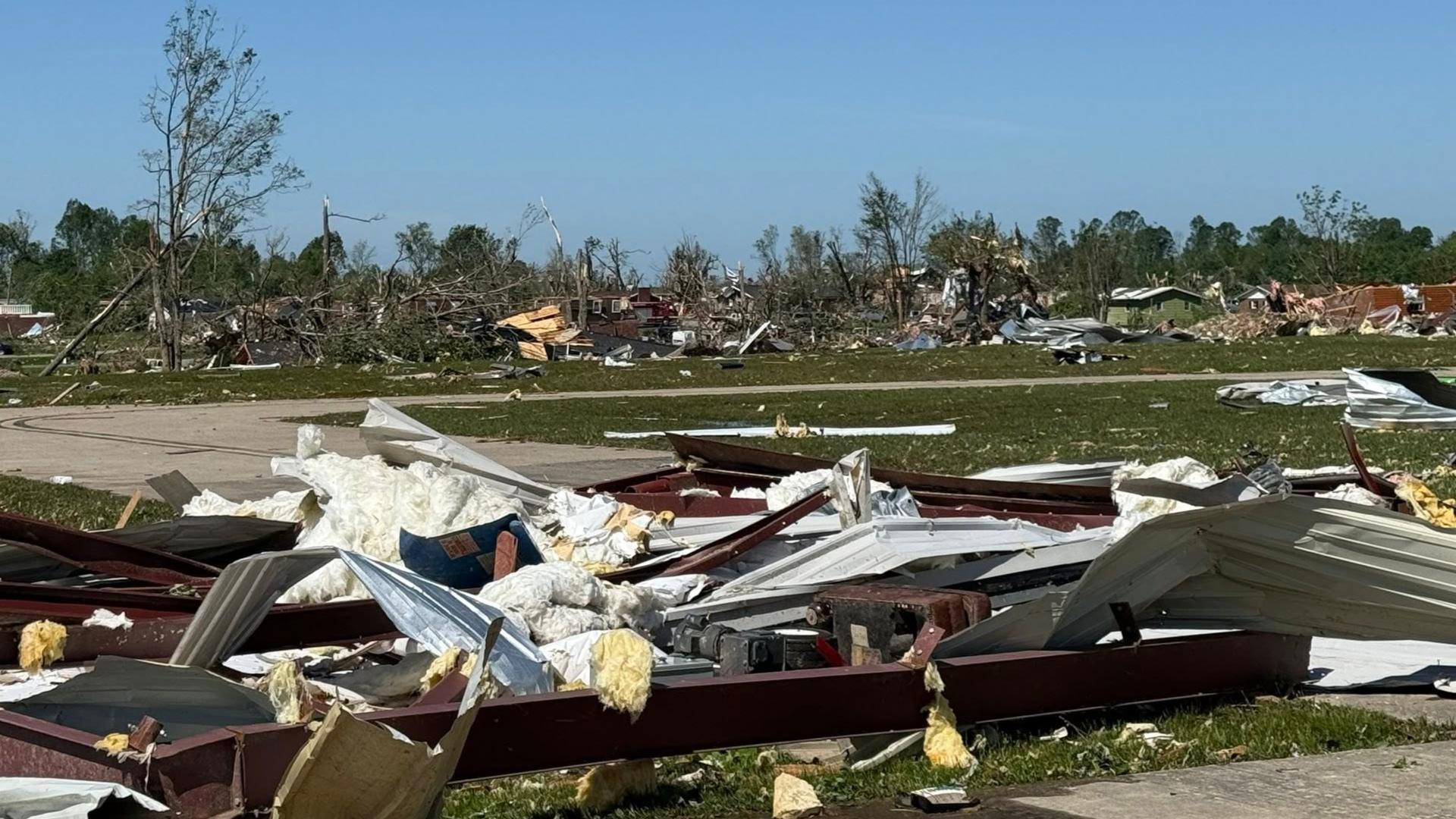 Firefighter dies aiding tornado victims in Laurel County | 11alive.com