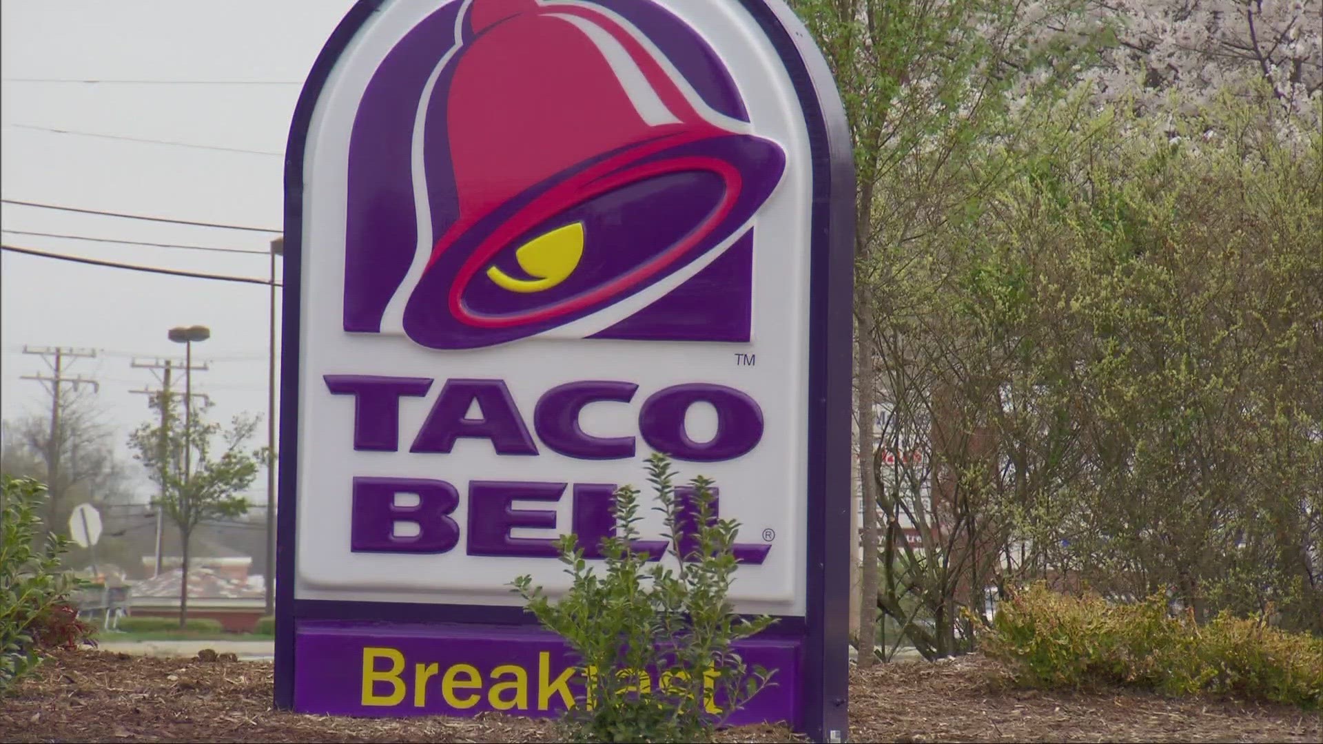 The Volcano Taco and Double Beef Volcano Burrito are returning to Taco Bell menus nationwide starting June 29.