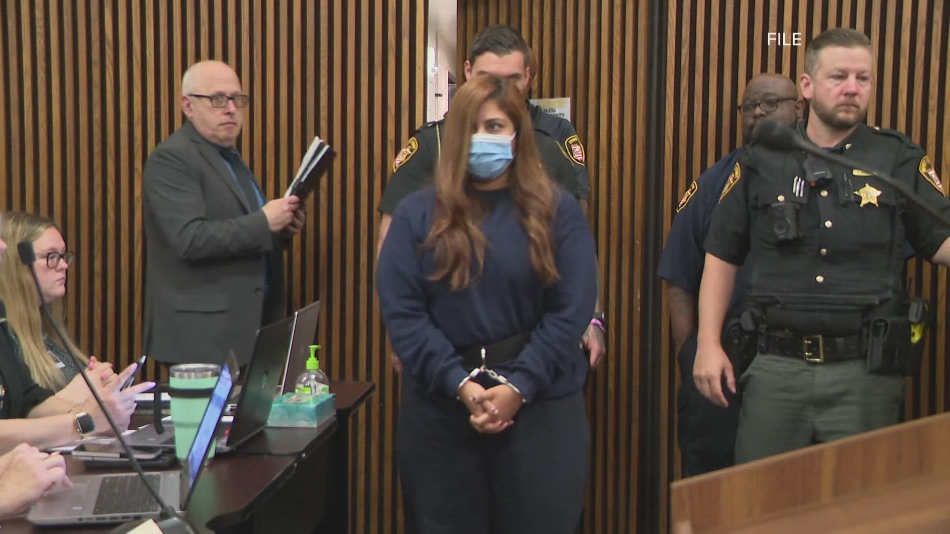 Cleveland mom pleads guilty to leaving daughter home alone to die ...