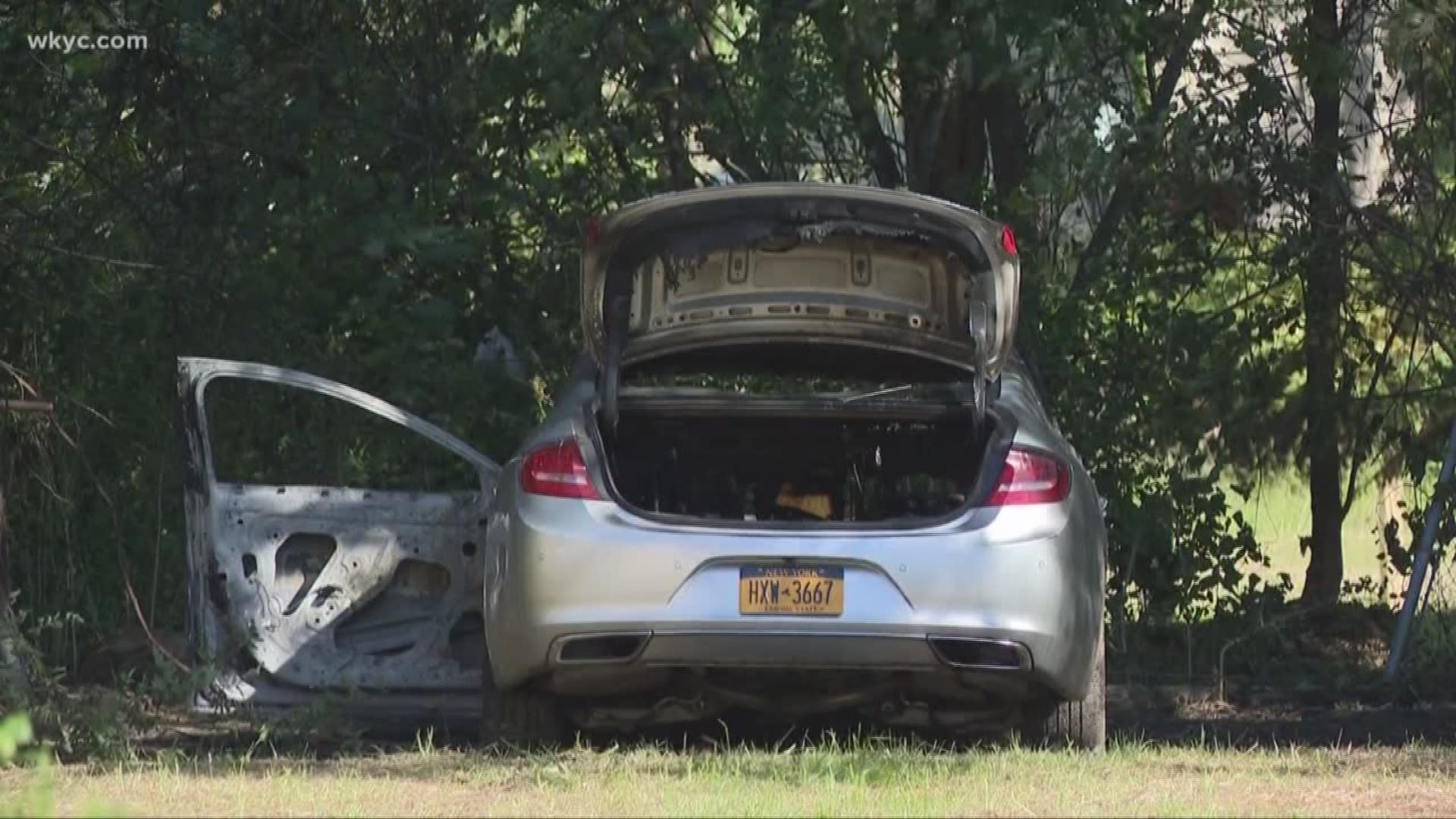 Bodies found burned in car in East Cleveland identified as father & daughter