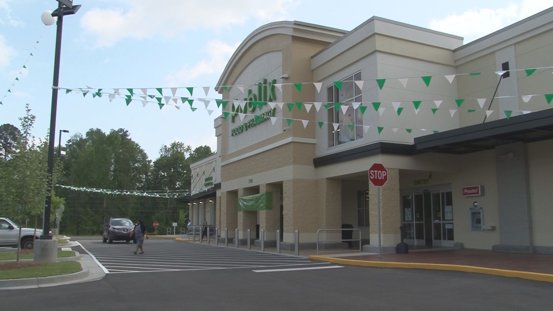 Bonaire's first Publix grocery store opens