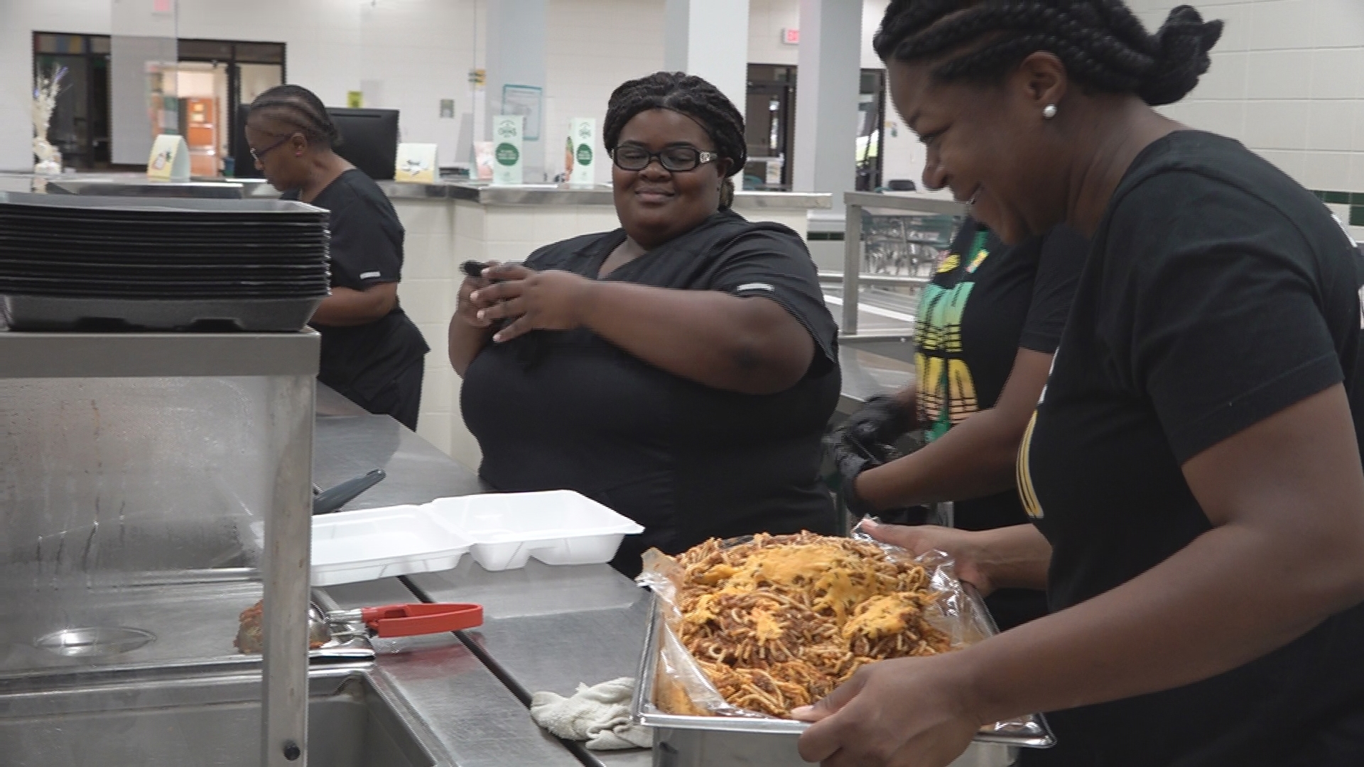 The school system is serving food to children without power as Laurens County approaches five days in the dark.