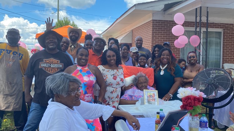 Fort Valley woman celebrates 100th birthday