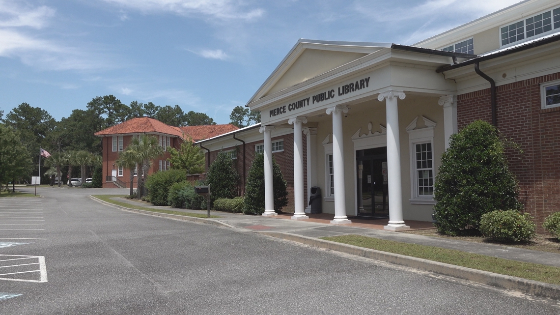 Georgia librarian fired over book display controversy | 11alive.com