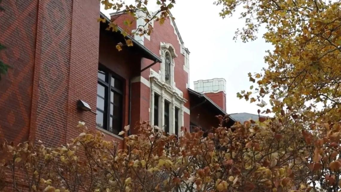 Fight over seating at Ohio kindergarten graduation leaves one person hospitalized