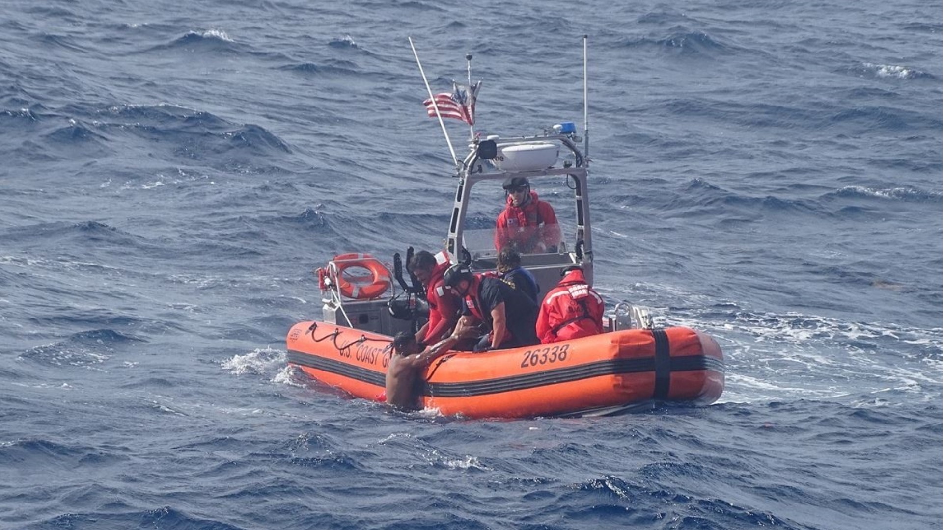 U.S. Coast Guard: 1 dead, 5 missing after boat capsized near Keys ...