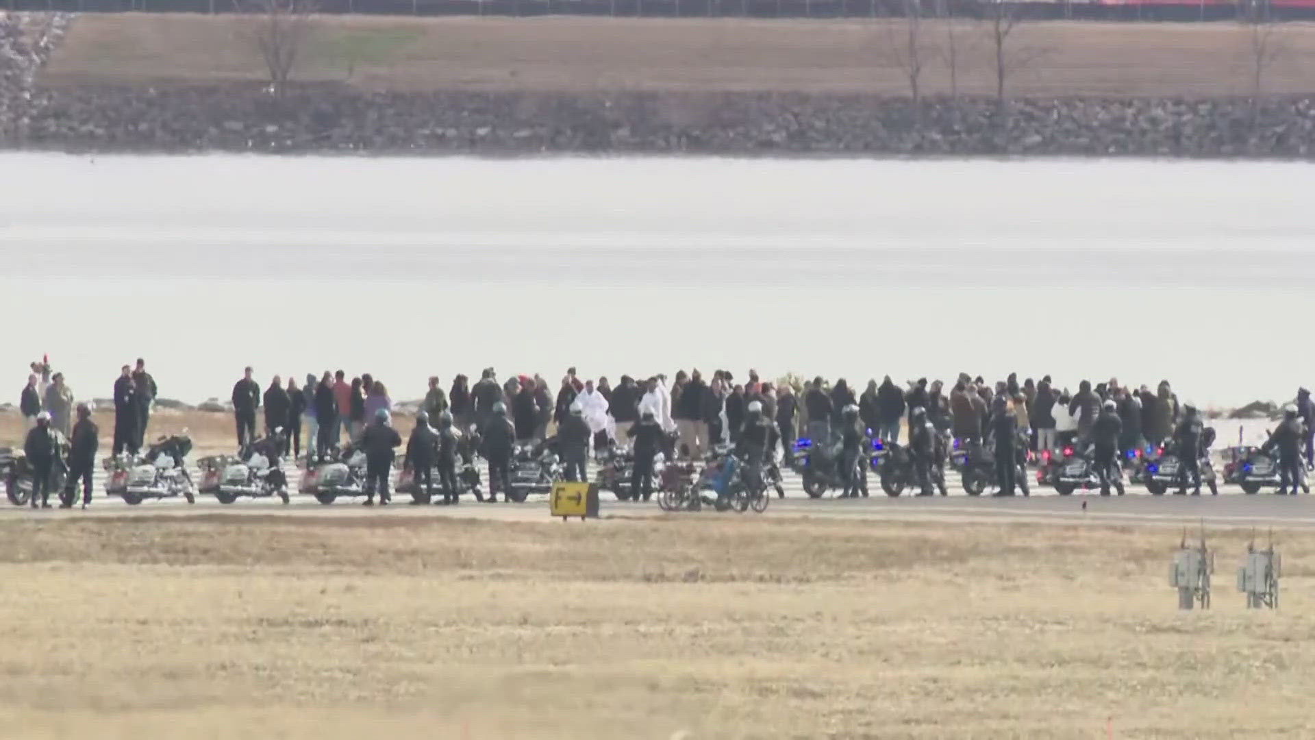 Families of DCA crash victims honor loved ones at memorial | 11alive.com