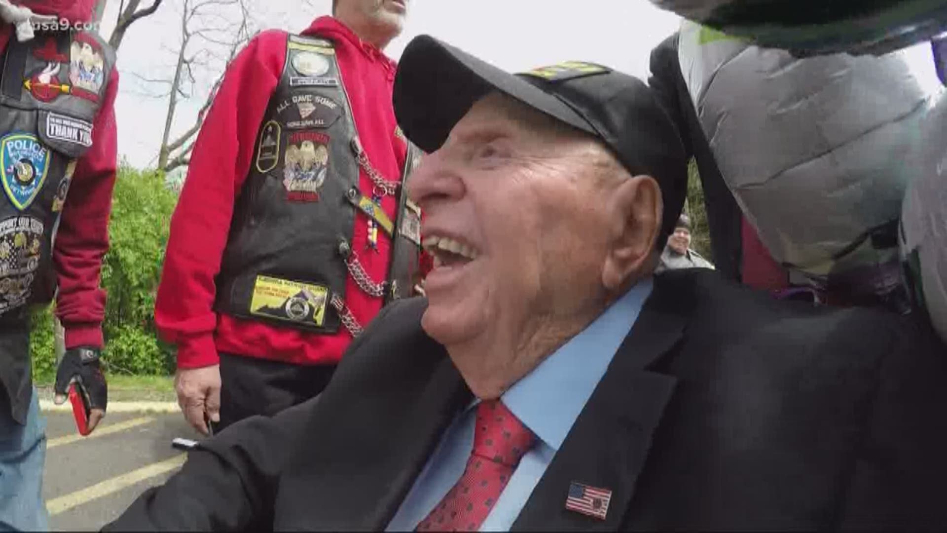 Corporal Sidney Walton wants to give as many people as possible a chance to meet a World War II veteran -- before they're all gone.
