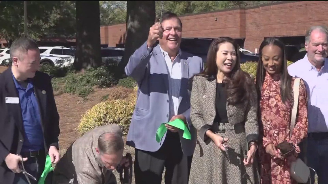 Ribbon cutting held for Gateway85 sidewalk in County