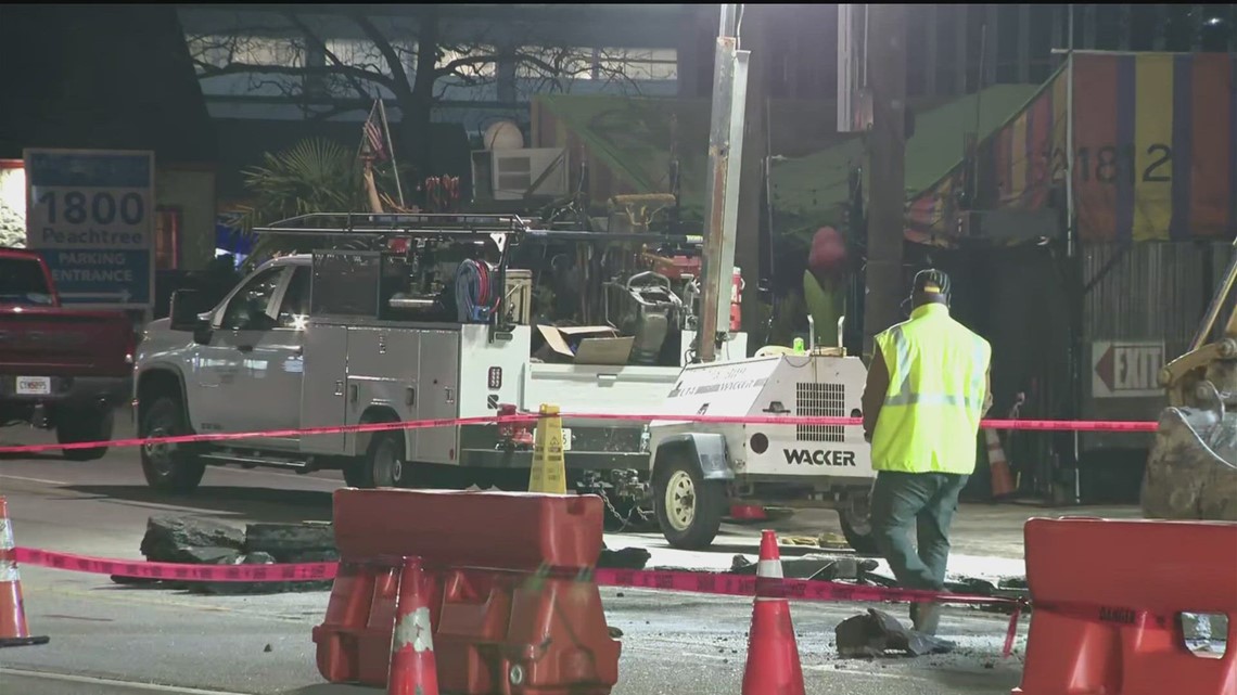 Sinkhole, water main break lane closures in Buckhead - Vimarsana News