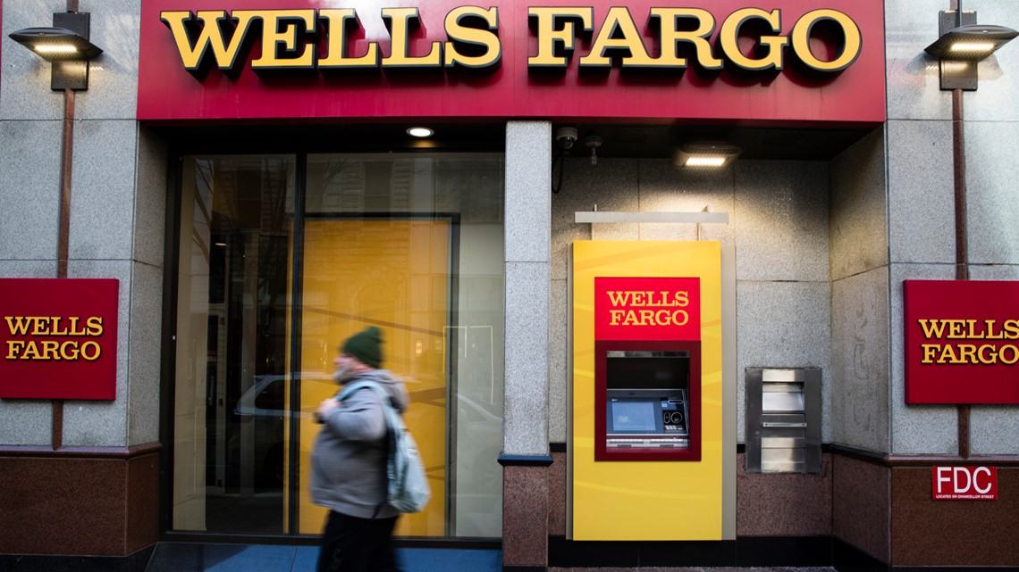 Wells Fargo customers still having problems with accounts after outage