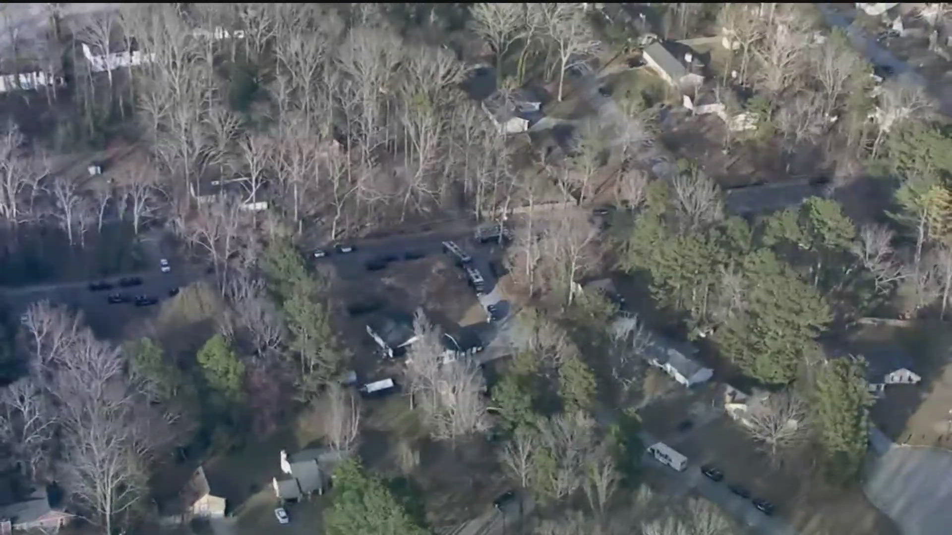Authorities: Man barricaded inside home fired shots at deputies in ...