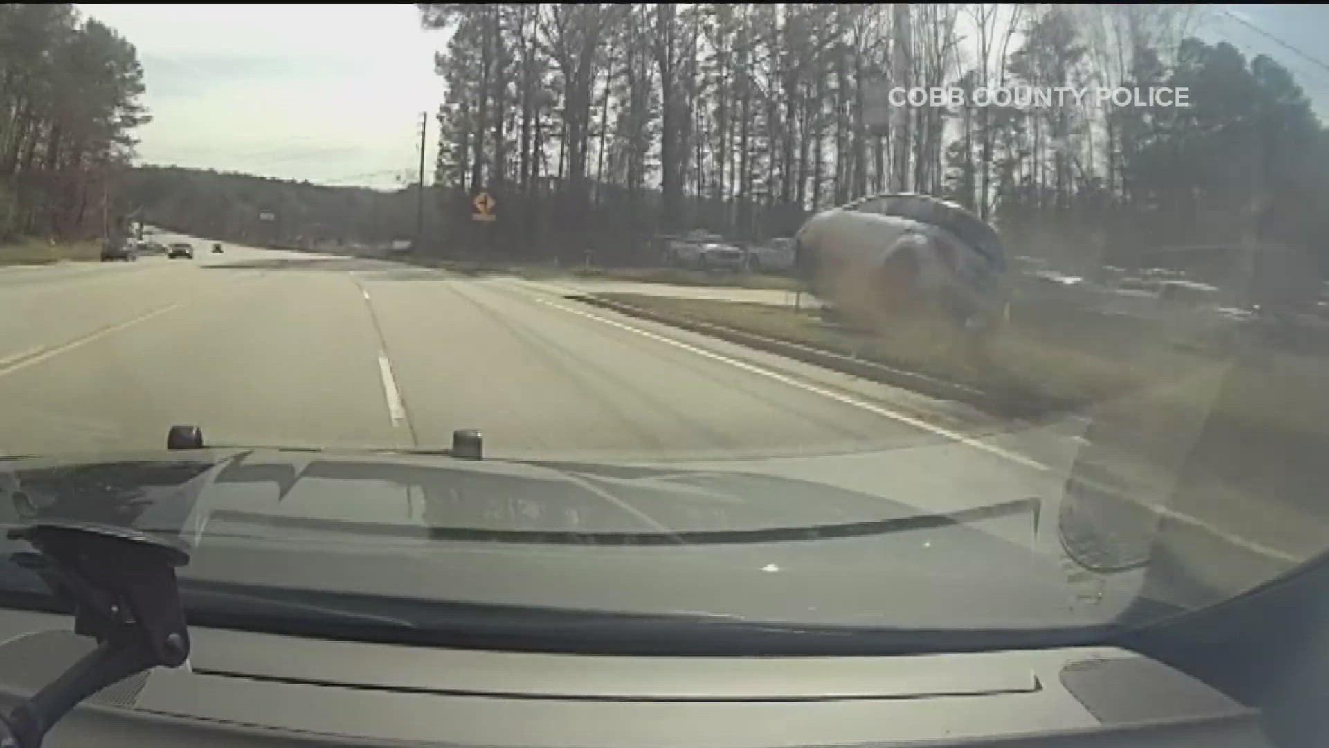 Dashcam video shows Cobb County officer using PIT maneuver in chase ...